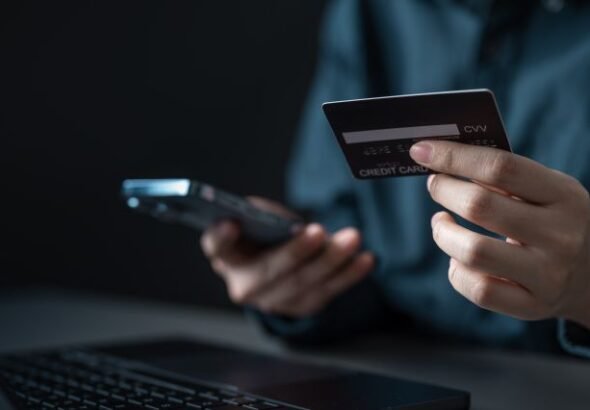 Digital Payments Infrastructure Is Accelerating the Shift Toward a Cashless Global Economy